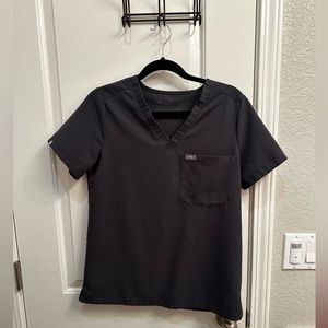 Charcoal grey Figs Catarina top size small